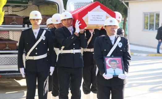 Görev başında rahatsızlanıp hayatını kaybeden polis memuru için tören düzenlendi