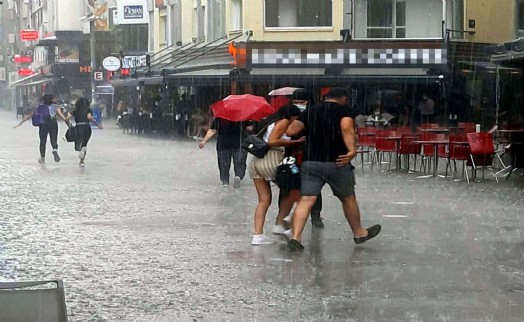 İzmir için 'kuvvetli sağanak' uyarısı