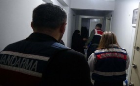 İzmir merkezli DEAŞ operasyonu: 77 gözaltı