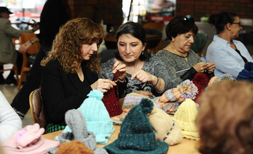 Karşıyaka’da çocuklar için ‘Bir Yumak Bir Gülüş’ projesi başladı