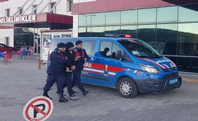 Kendini jandarma üsteğmen olarak tanıtan dolandırıcı yakalandı