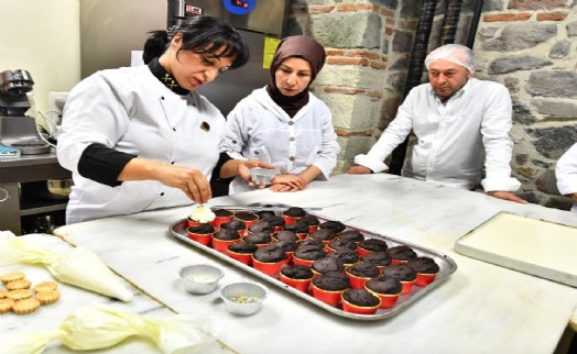 Kursiyer olarak girdikleri Meslek Fabrikası’ndan eğitmen olarak çıktılar