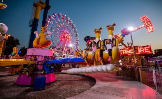 Tugay'dan Lunapark tepkilerine yanıt: İzmir'e yakışıyor mu?