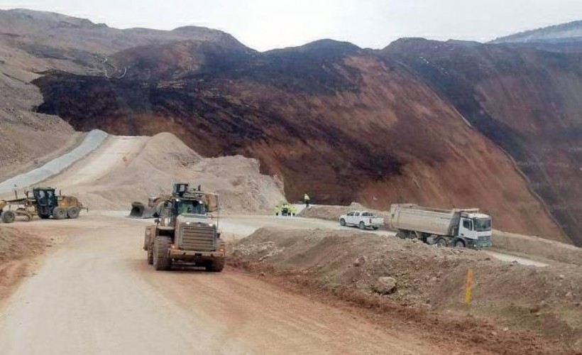 Arama çalışmalarında 2. gün: 9 işçi göçük altında