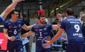 Arkas Spor'dan CEV Kupası yarı finalinde büyük avantaj