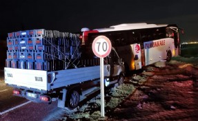 Aydın'da otomobil, kamyonet ve otobüs çarpıştı: 2 ölü 2 yaralı