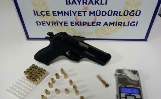 Bayraklı'da çeşitli suçlardan aranan 1'i firari 3 şüpheli polis tarafından yakalandı