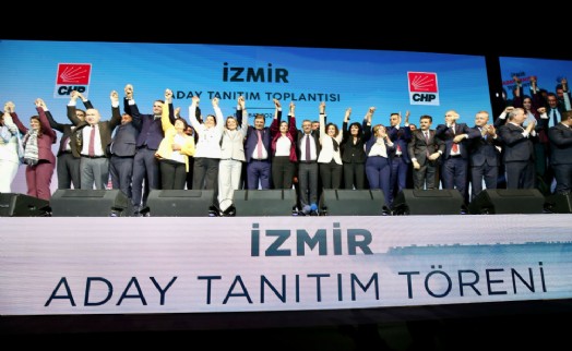 CHP Lideri Özgür Özel İzmir adaylarını tanıttı; Çarpıcı kareler...