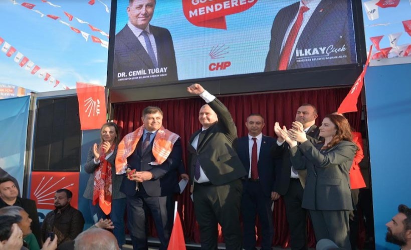 CHP'li İlkay Çiçek'in seçim ofisi açılışı mitinge dönüştü