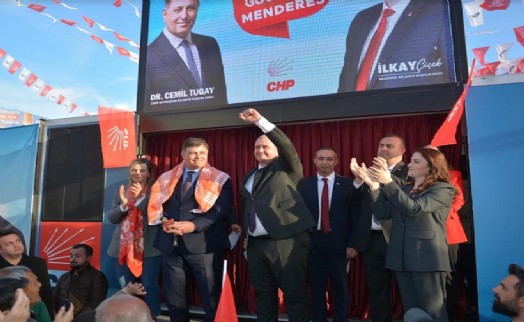 CHP'li İlkay Çiçek'in seçim ofisi açılışı mitinge dönüştü