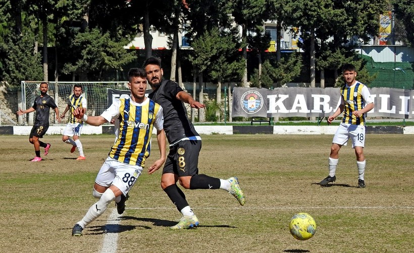 Çeşme'de yerel derbinin galibi Alaçatıspor