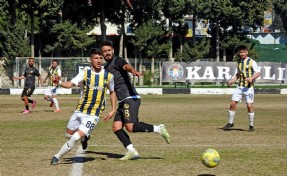 Çeşme'de yerel derbinin galibi Alaçatıspor