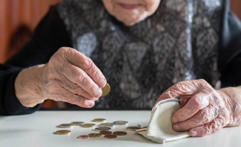 Emekliye ek zam kararı Resmi Gazete'de: Ödeme günü belli oldu