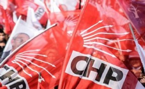 CHP Foça'da 'liste' krizi: Başkan ve 8 yönetici istifa etti