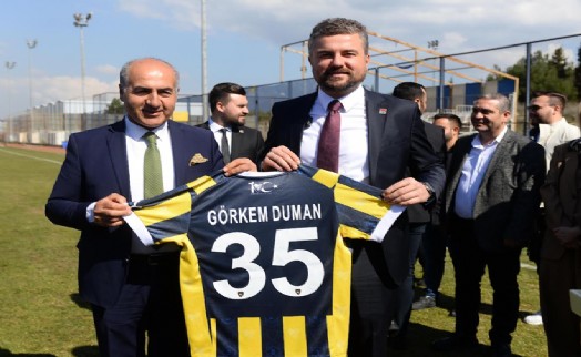 Görkem Duman’dan Bucaspor’a anlamlı ziyaret: Bu aile bağı hep sürecek!