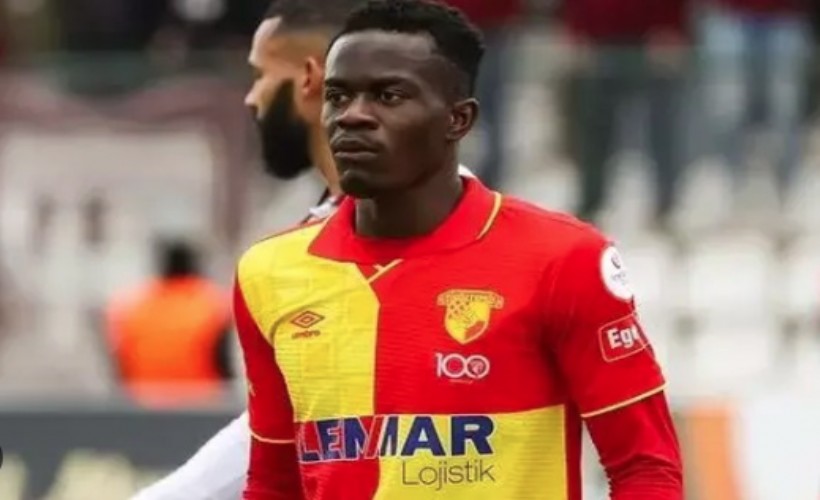 Göztepe'de sahne Dennis'in!