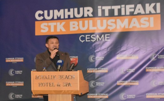 Hamza Dağ, Çeşme'de STK temsilcileriyle bir araya geldi