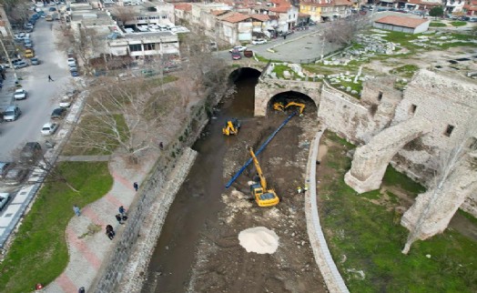 İZSU, Selinos Deresi’ne atık su deşarjını önlüyor