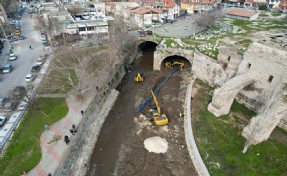 İZSU, Selinos Deresi’ne atık su deşarjını önlüyor