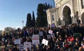 İstanbul Üniversitesi ayakta! 'Bu kapı sadece bize mi kapalı'