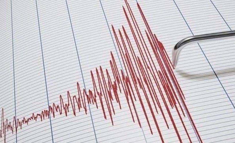 İzmir'de korkutan deprem!