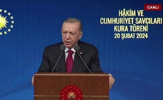 Yüksek yargıda yetki tartışması: Erdoğan 'Hakem mevkiindeyiz'