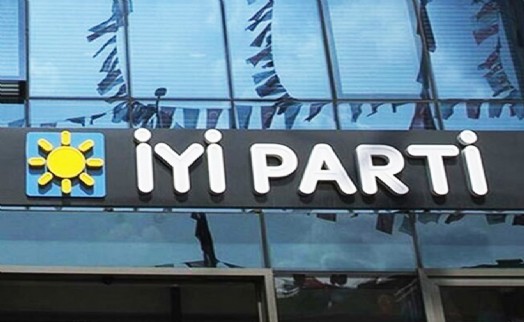 İYİ Parti İzmir'de deprem: Peş peşe istifa ettiler!