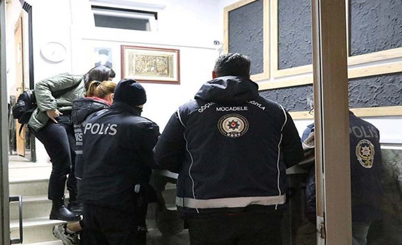 İzmir'de 'Kalkan-15' operasyonu:  35 otele işlem yapıldı!