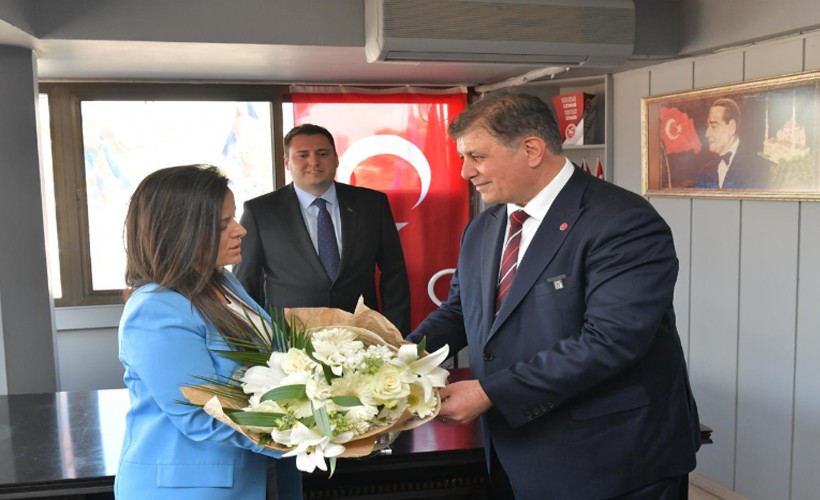 Cemil Tugay’dan Demokrat Partili rakibine nezaket ziyareti