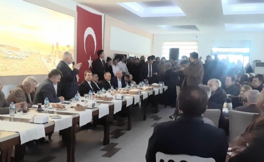 Binali Yıldırım'dan Bergama'ya; 'il olma' sözü