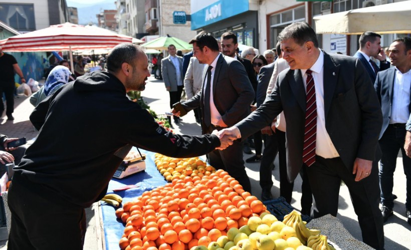 Cemil Tugay, Tireli üreticiye moral oldu: Karamsar olmayın...