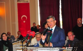 Davutoğlu: Parti değiştirmek haşa din, inanç değiştirmek değildir