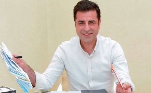 Demirtaş'ın avukatlarından açıklama: Cezaevinde yapılan dayatma son buldu