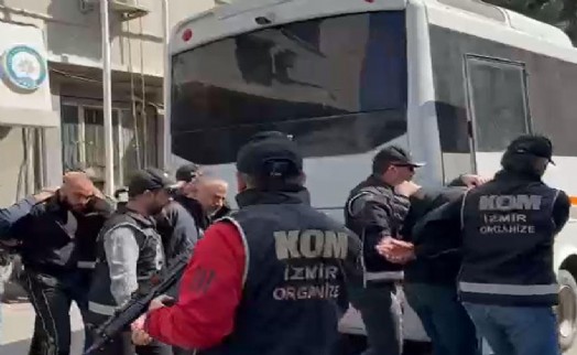 İzmir 'Mahzen 13' operasyonunda 15 şüpheli tutuklandı