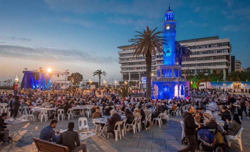 İzmir dayanışması Ramazan’da da sürecek