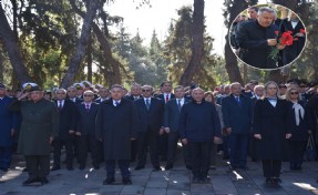 İzmir'de Çanakkale şehitleri anıldı