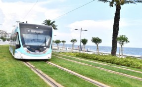 İzmir’in tramvay filosu büyüyor