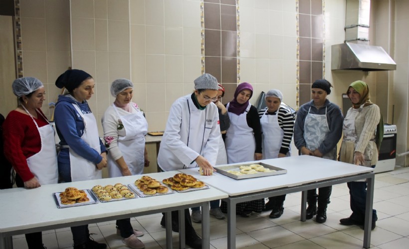 Karşıyaka Belediyesi’nden kadın istihdamına destek kursları