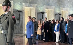 Meral Akşener Anıtkabir'i ziyaret etti