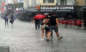 Meteroloji duyurdu: İzmir'e 'sağanak' uyarısı!