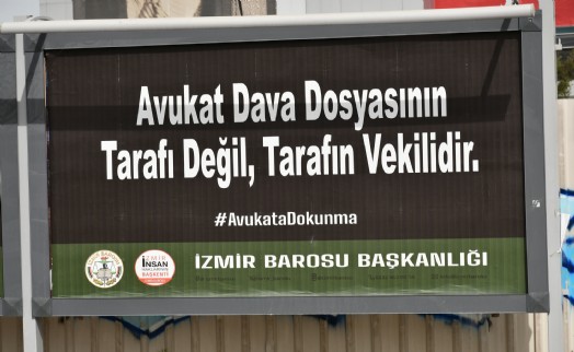Avukatlar Günü'nde İzmir Barosu isyan etti