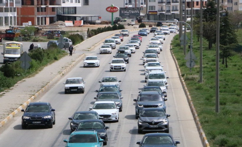 Bayram dönüşü trafik yoğunluğu