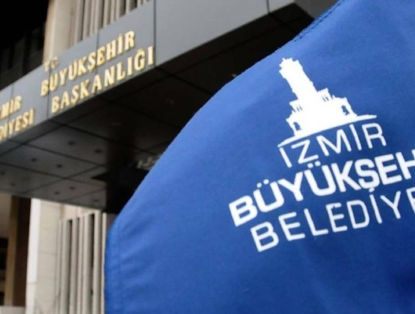 Büyükşehir'in faaliyet raporuna oy çokluğu: AK Parti'den Soyer'e salvo, Tugay'a öneri