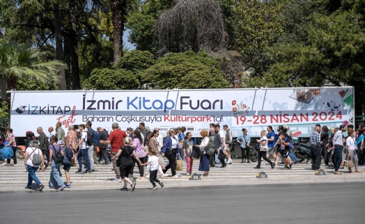 İZKİTAP Fest'e hafta sonu yoğun ilgi