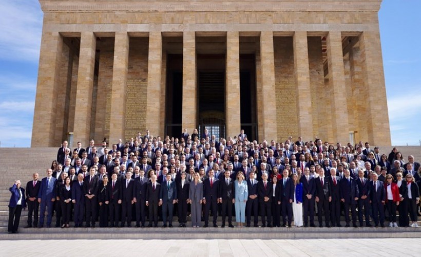 İmamoğlu’nun Anıtkabir’deki konuşması engellendi