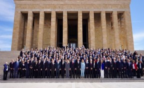 İmamoğlu’nun Anıtkabir’deki konuşması engellendi