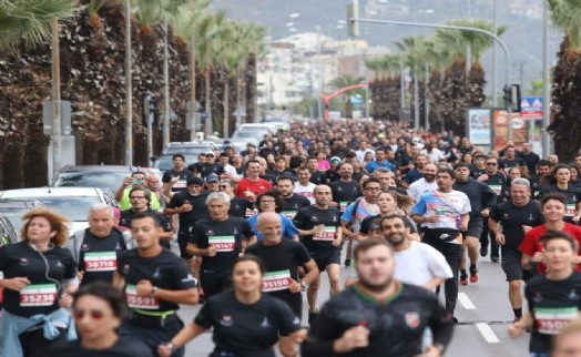 Karşıyaka, Zübeyde Anne’ye koşuyor!