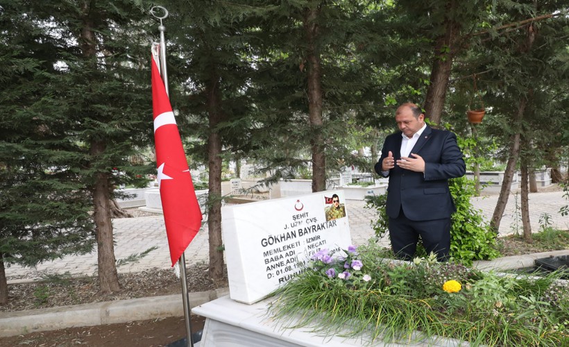 Menderes’te şehitler unutulmadı