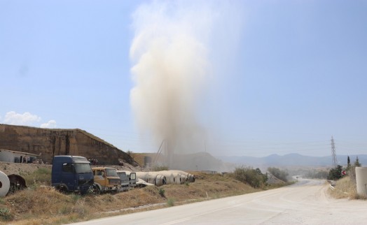 Sondaj çalışması sırasında patlama; hidrojen sülfür gazı çevreye yayıldı