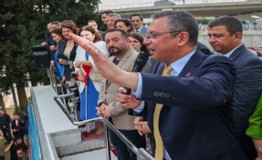 Tarihi zaferin ardından Özel'den İzmir çıkarması: Yeni başkanlara mesaj!